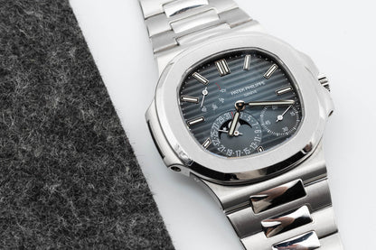 Patek Philippe Nautilus 5712/1A neuwertig/ungetragen aus 2021 im Full-Set